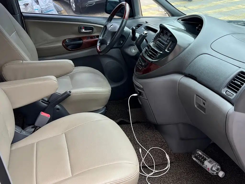 Toyota Previa 03 2.4L AT DX