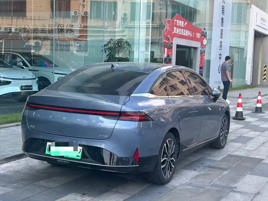 XPeng P5 — миниатюра 4