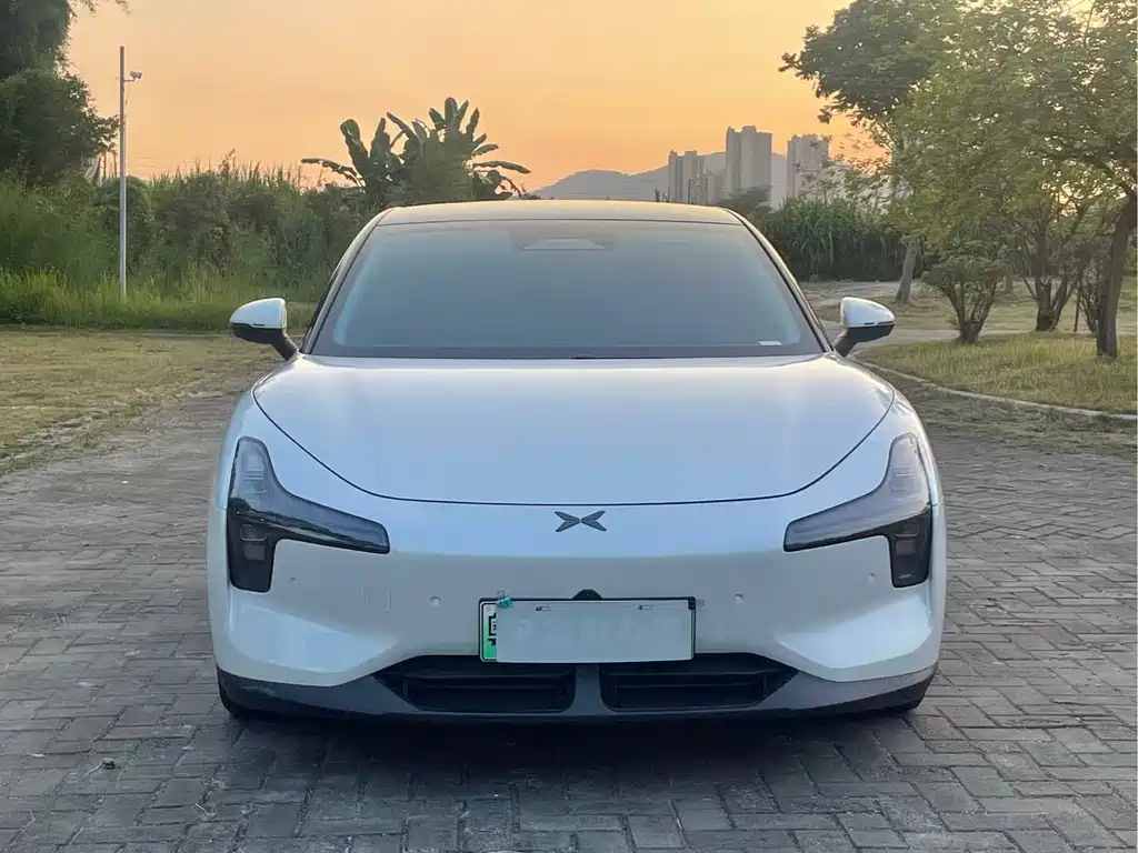 XPeng MONA M03 — миниатюра 2