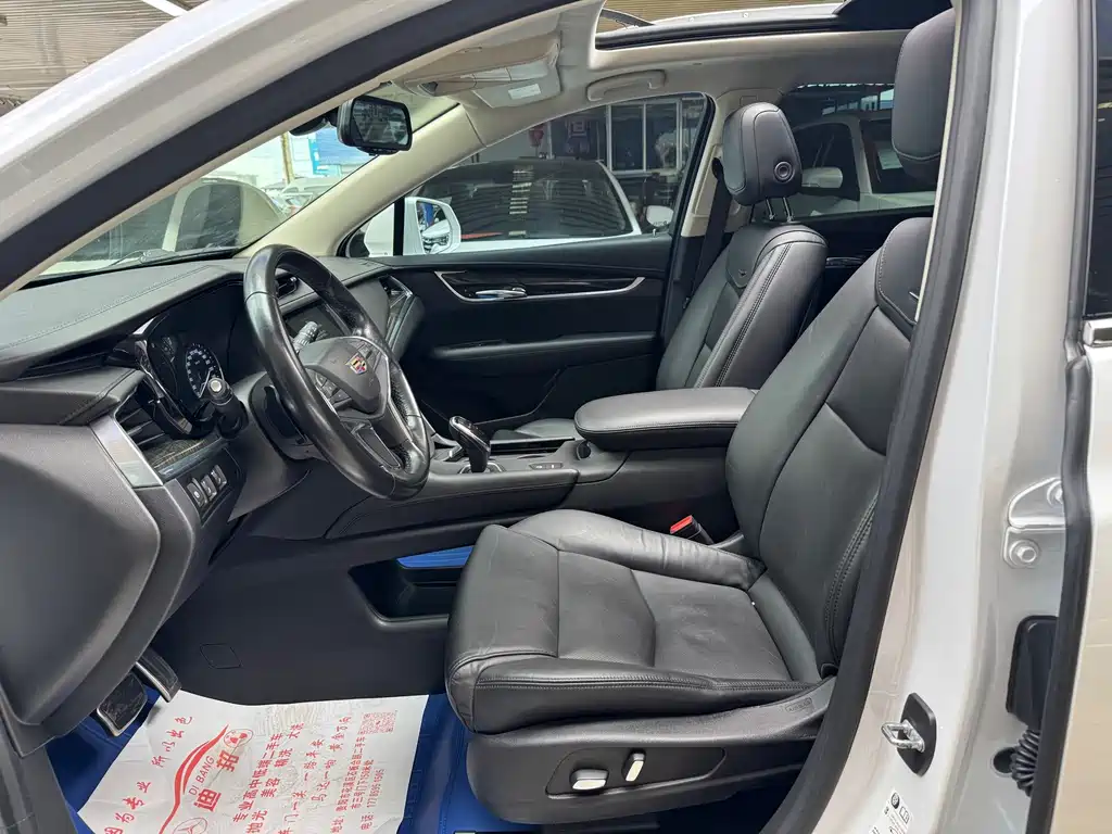 Cadillac XT5 — миниатюра 5