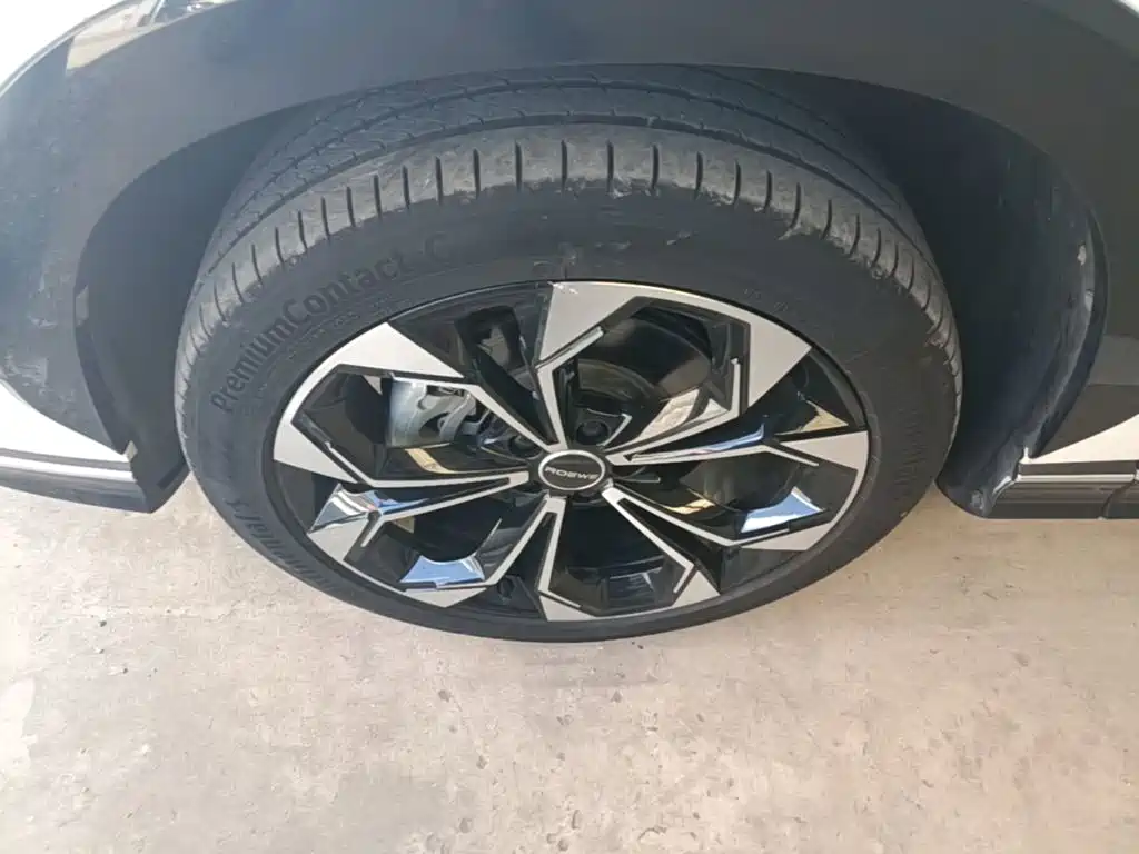 Roewe RX5 — миниатюра 23