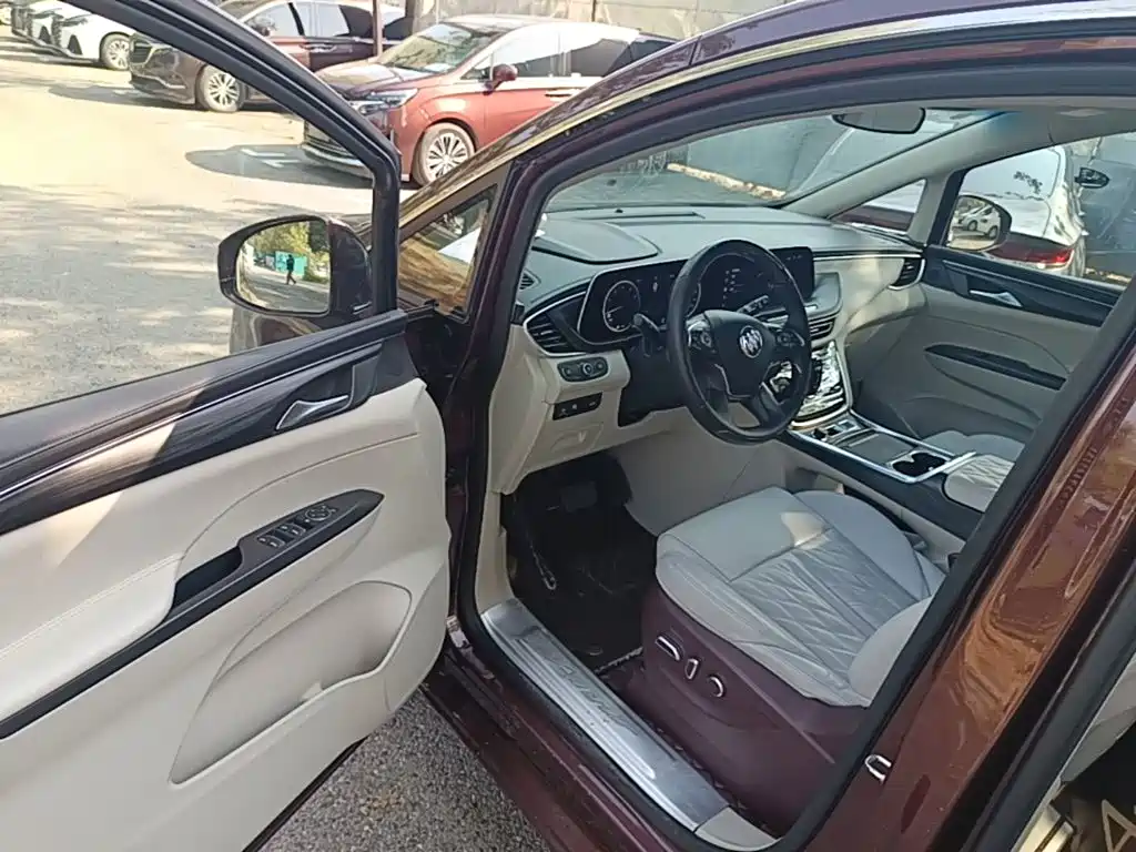 Buick GL8 — миниатюра 16