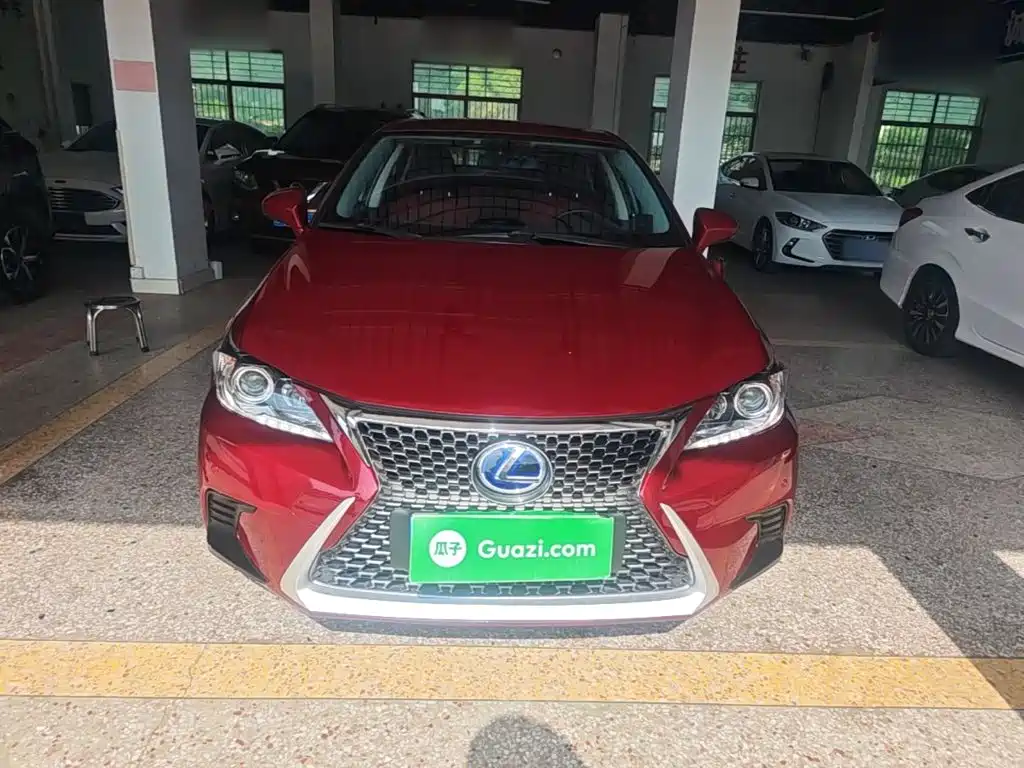 Lexus CT — миниатюра 3