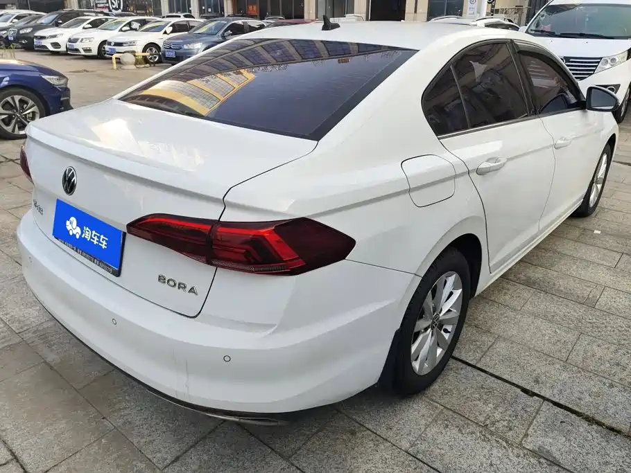 Volkswagen Bora — миниатюра 3