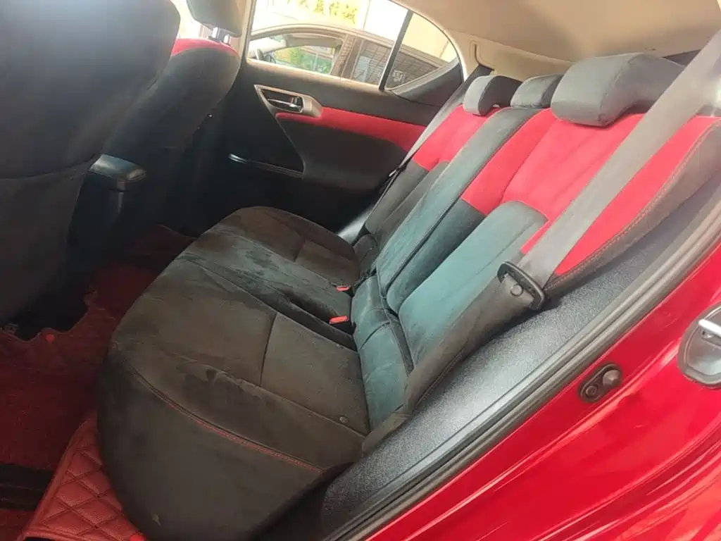 Lexus CT — миниатюра 17