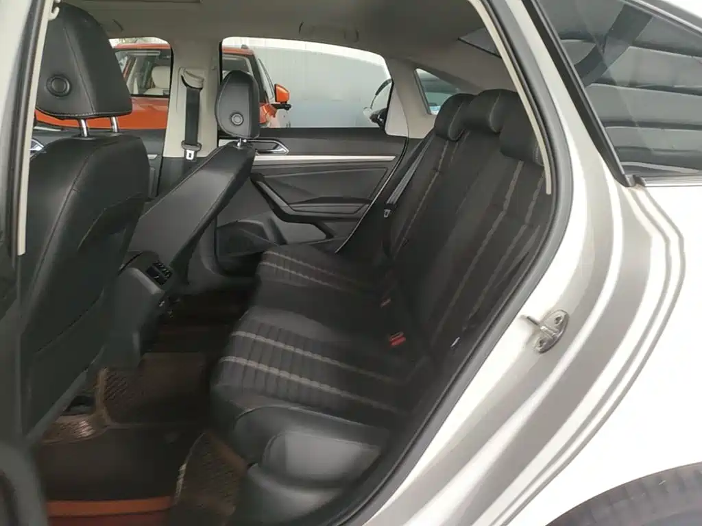 Volkswagen Lavida — миниатюра 17