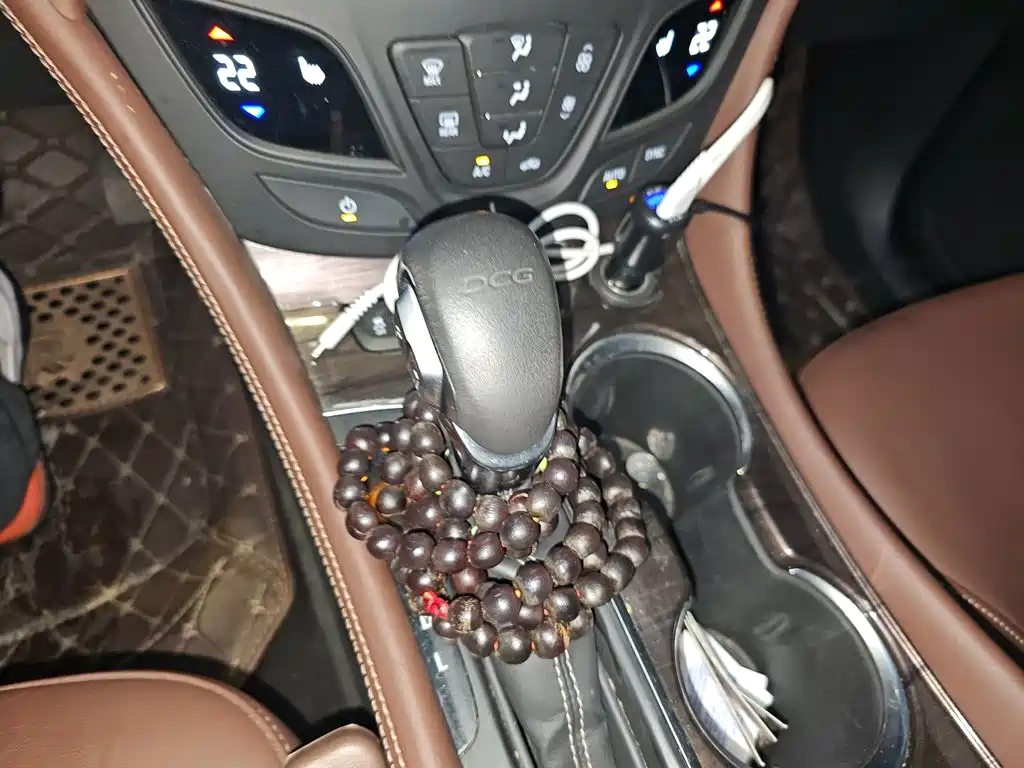 Buick Envision Plus — миниатюра 10