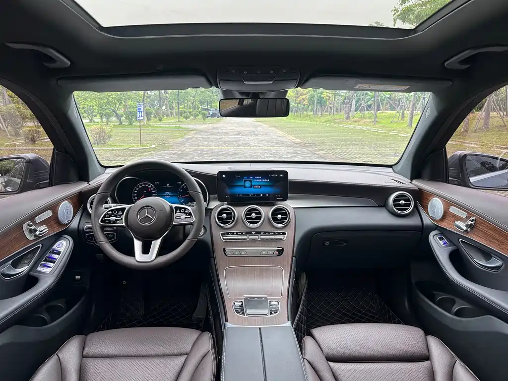 Mercedes-Benz GLC 2021 GLC 300 L 4MATIC