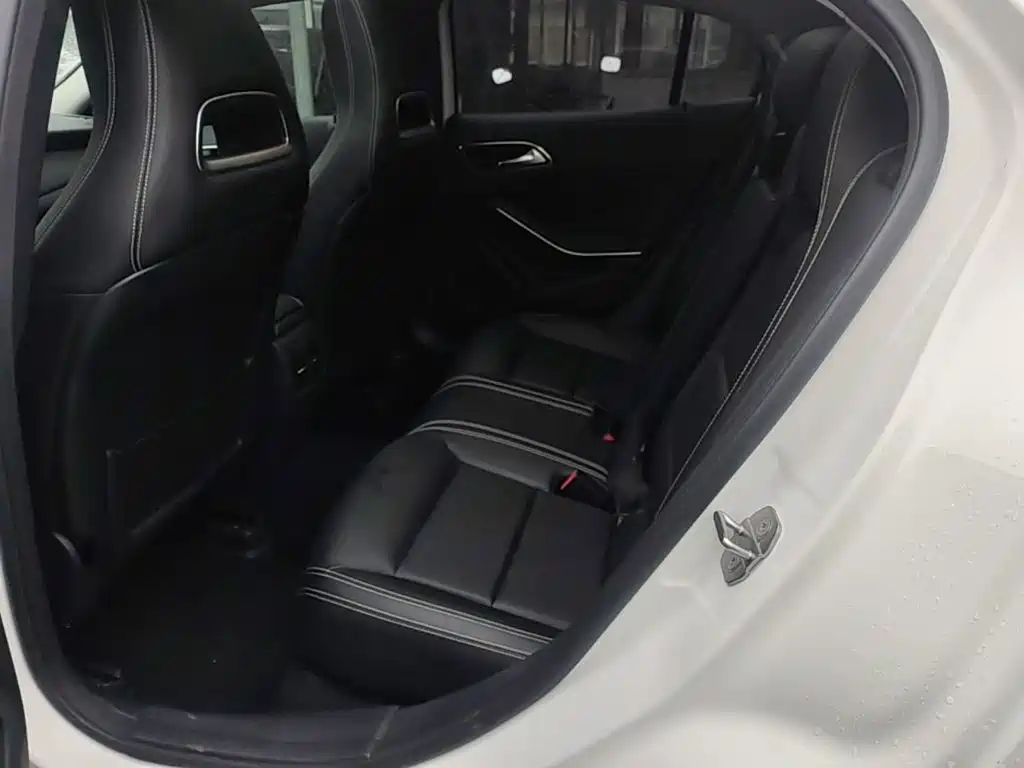 Mercedes-Benz GLA — миниатюра 17