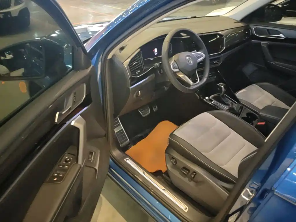 Volkswagen X — миниатюра 16