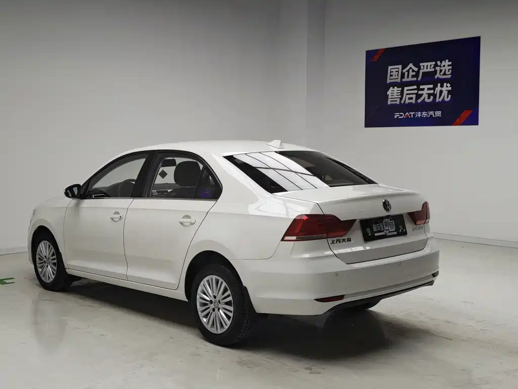 Volkswagen Santana — миниатюра 6