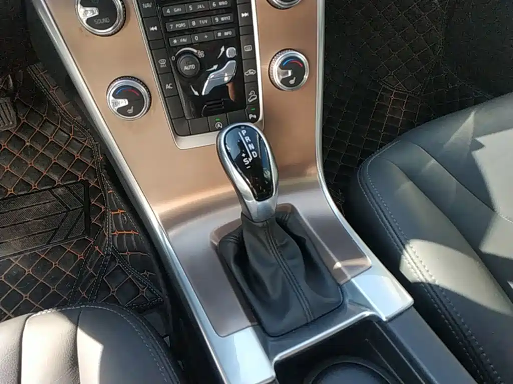 Volvo XC60 — миниатюра 14