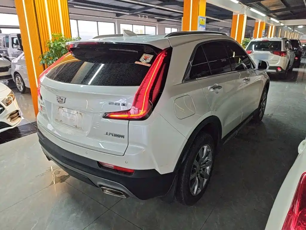 Cadillac XT4 — миниатюра 7