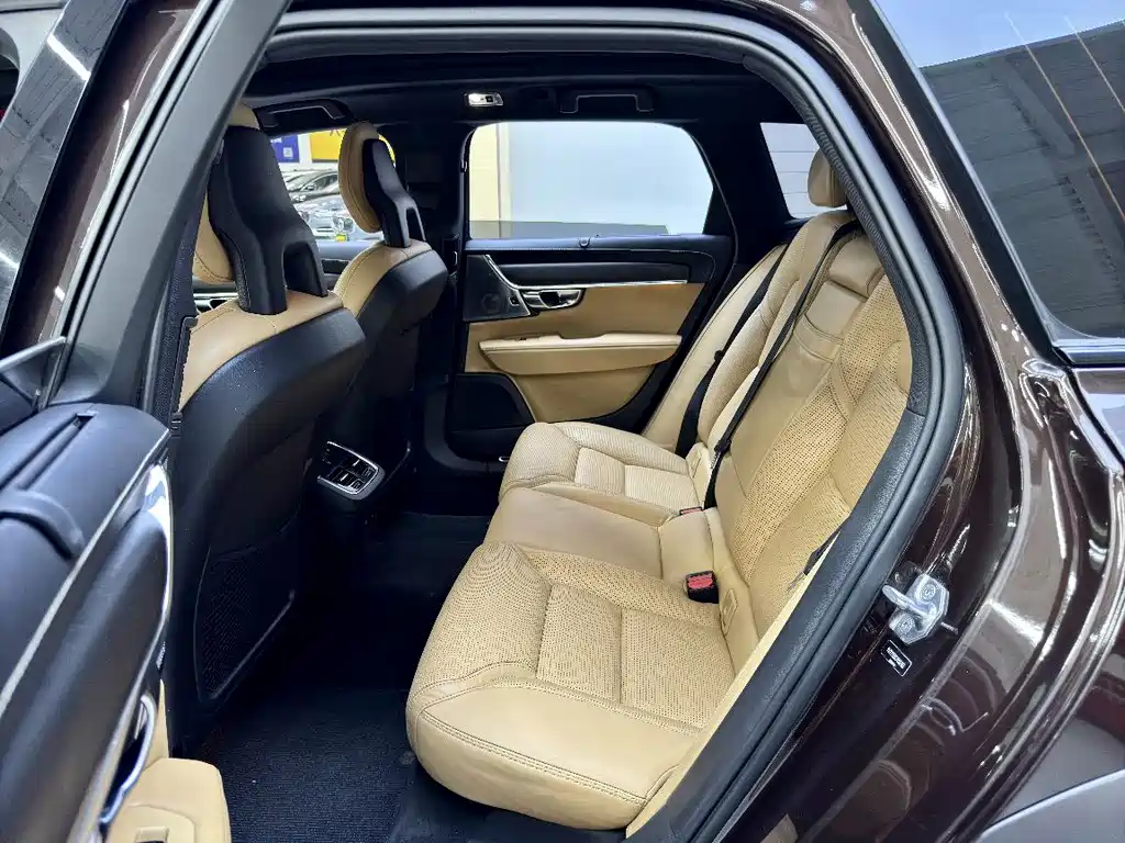 Volvo V90 — миниатюра 8