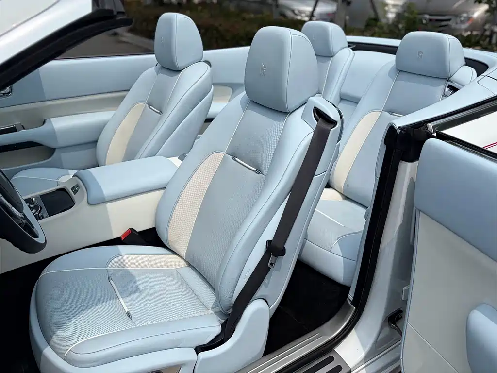 Rolls-Royce Dawn — миниатюра 18