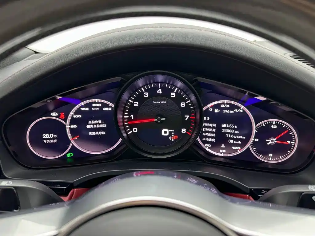 Porsche Cayenne — миниатюра 14