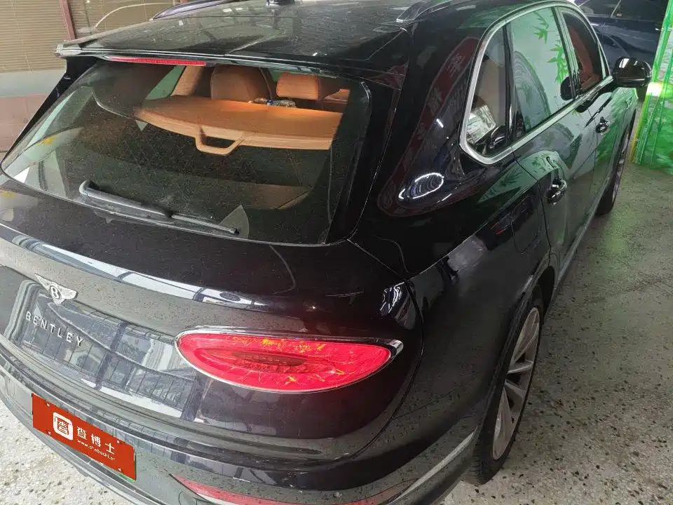 Bentley Bentayga PHEV — миниатюра 2