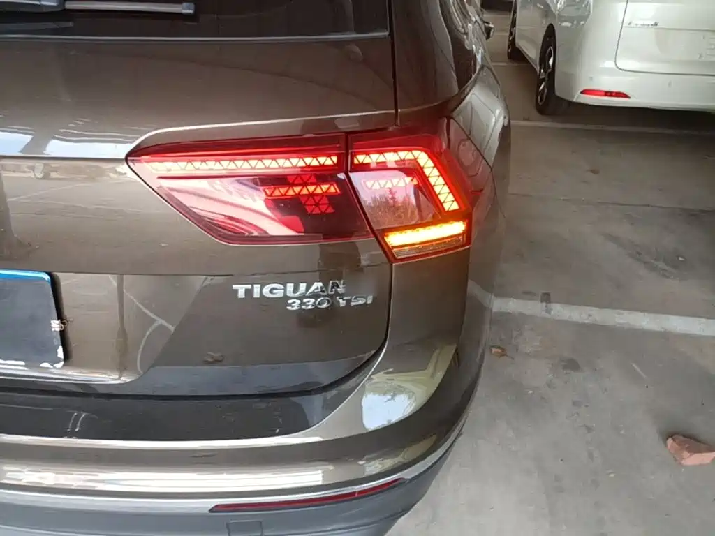 Volkswagen Tiguan L — миниатюра 8