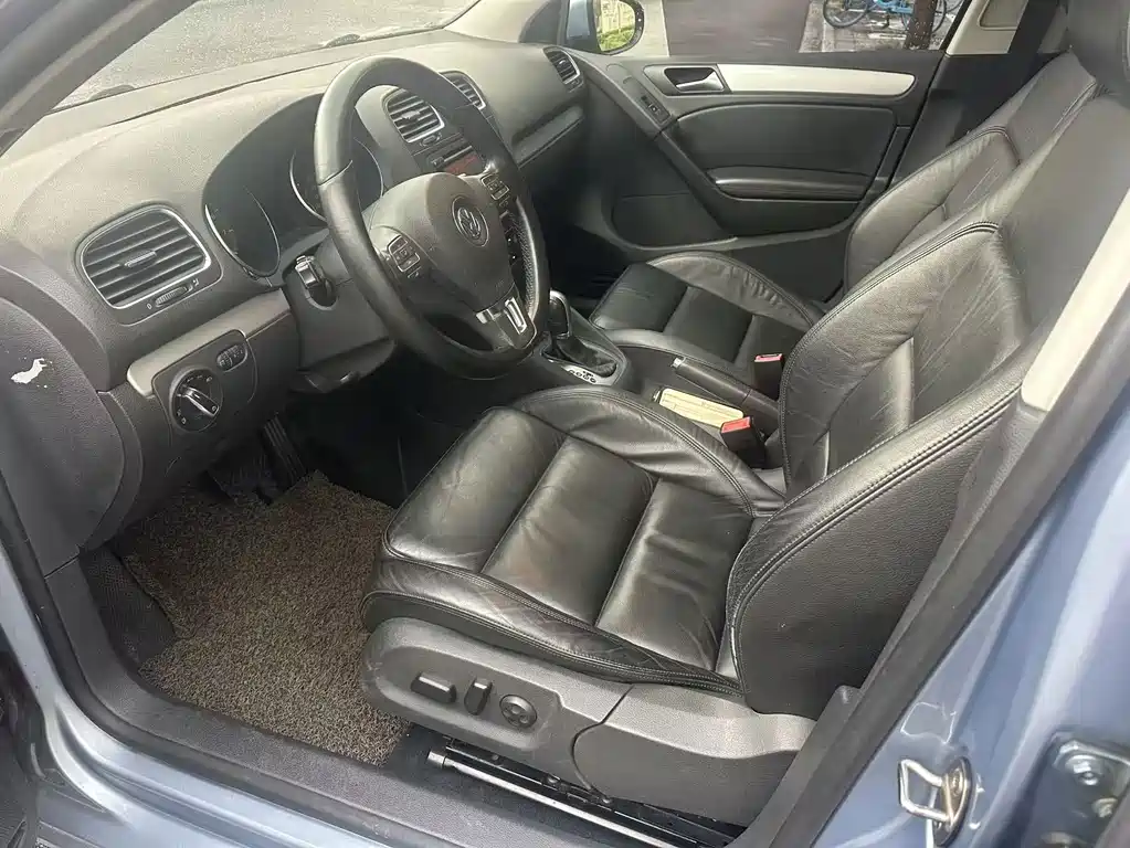 Volkswagen Golf — миниатюра 4