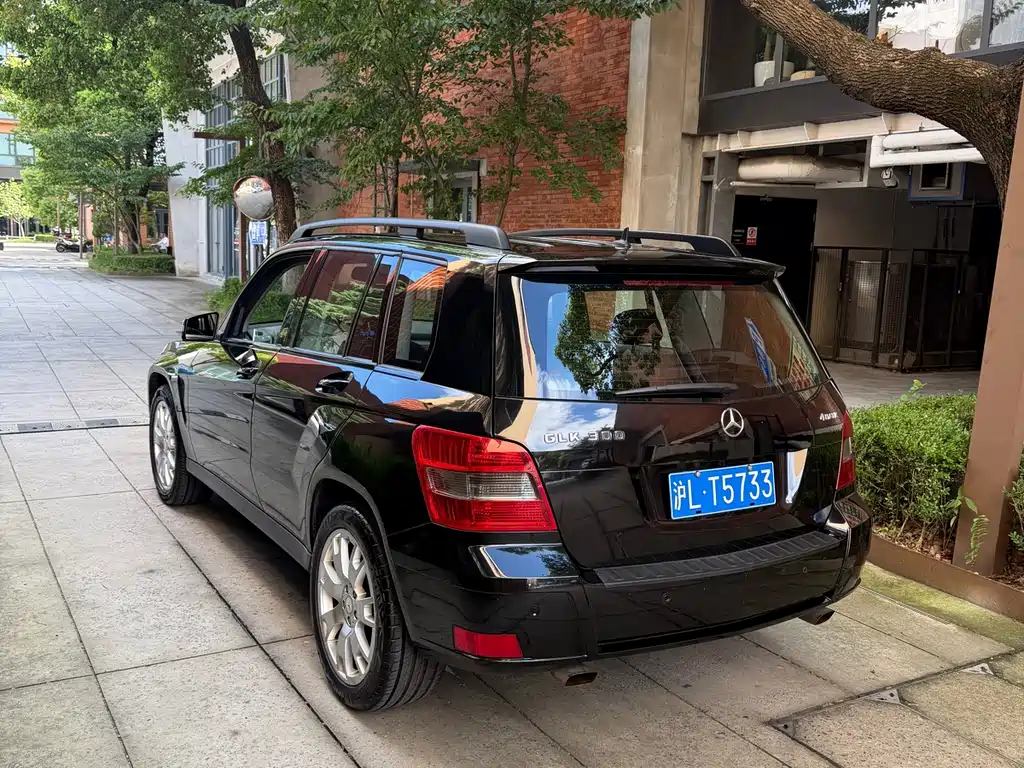 Mercedes-Benz GLK-Class (Import) — миниатюра 6