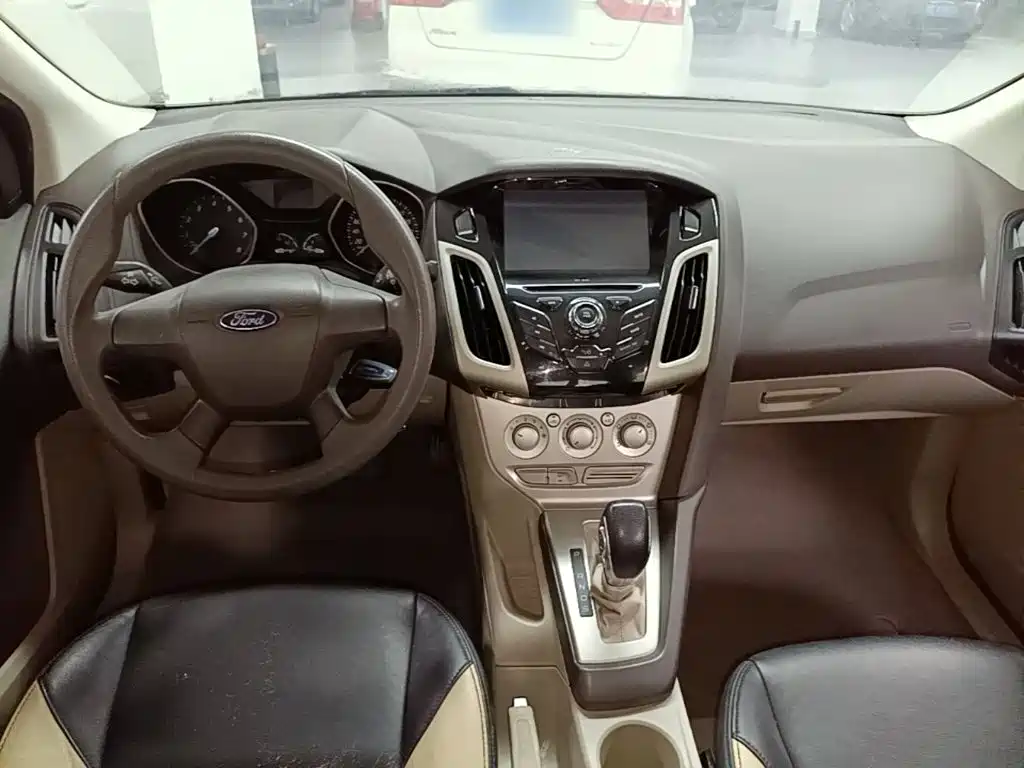 Ford Focus — миниатюра 10