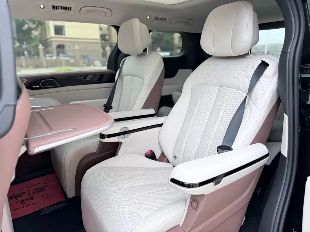 BYD Xia — миниатюра 16