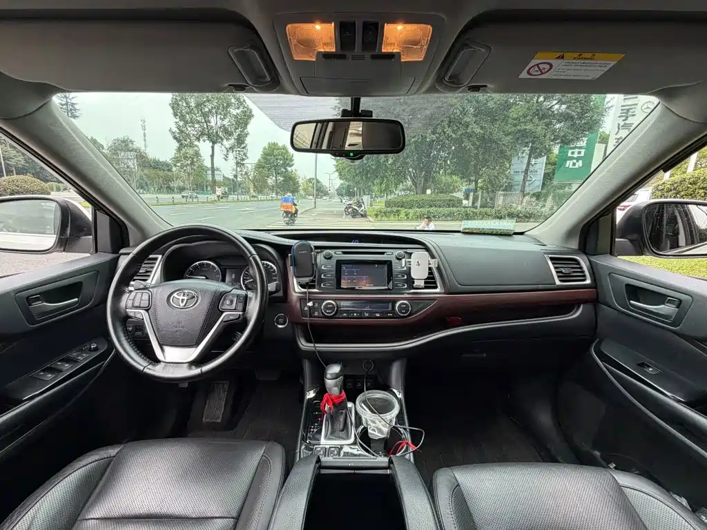 Toyota Highlander — миниатюра 13