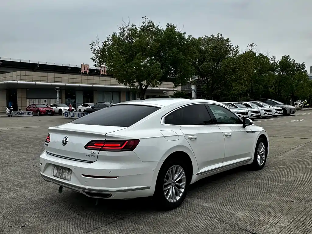 Volkswagen CC — миниатюра 6