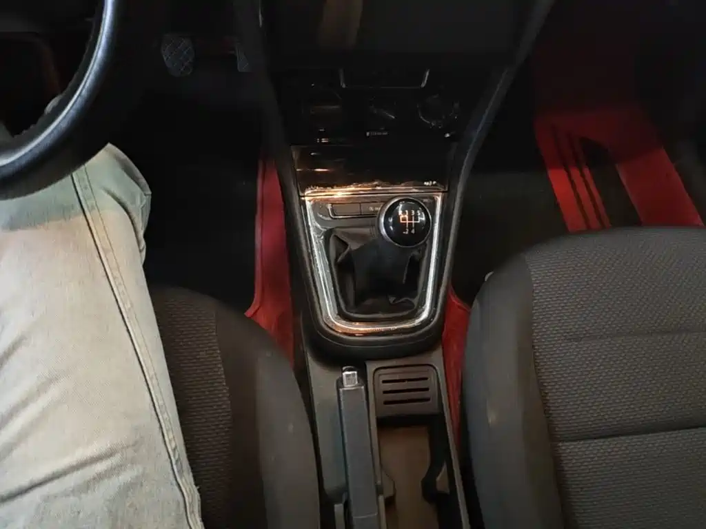 Volkswagen Bora — миниатюра 14