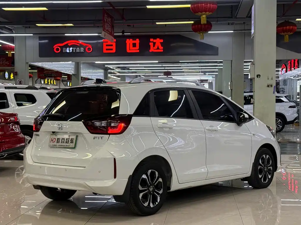Honda Fit — миниатюра 2