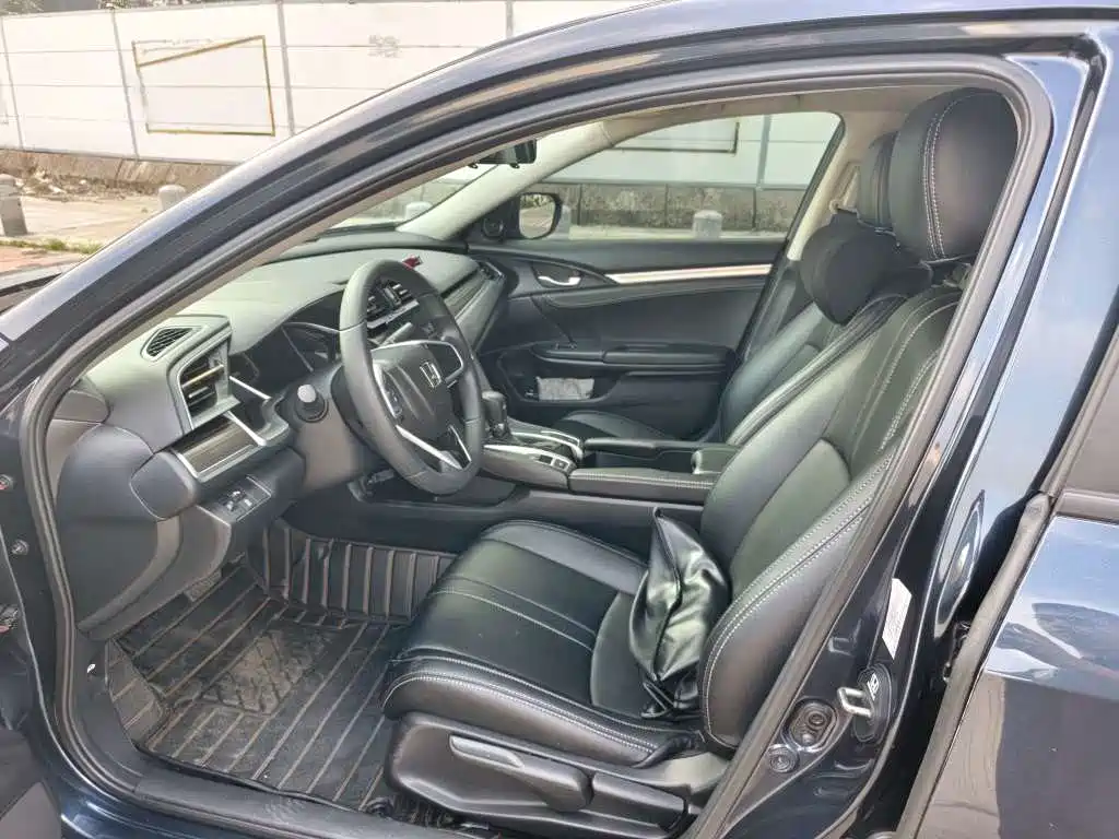 Honda Civic — миниатюра 6