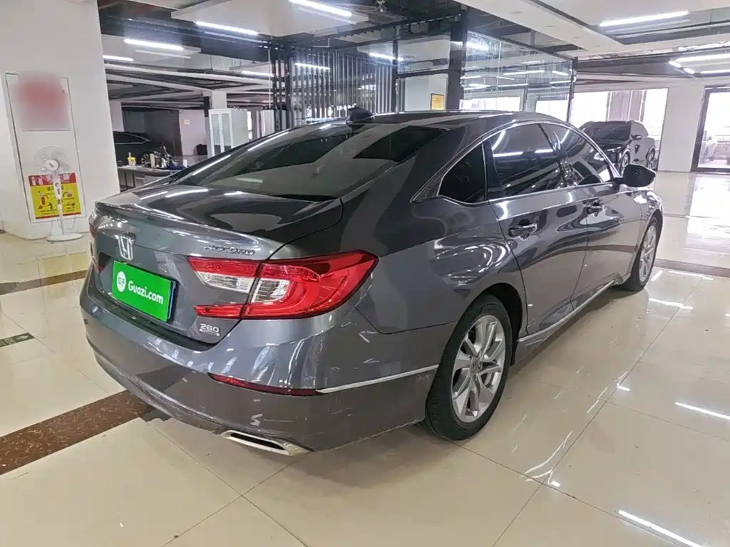 Honda Accord — миниатюра 7