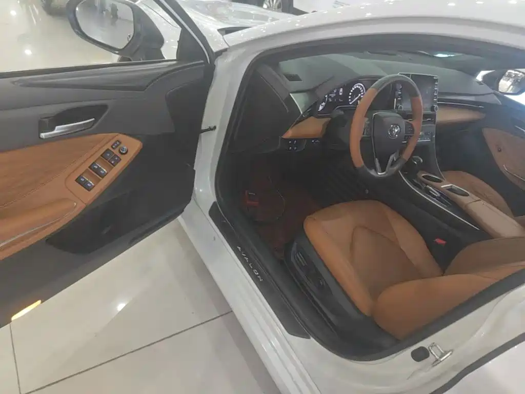 Toyota Avalon — миниатюра 16