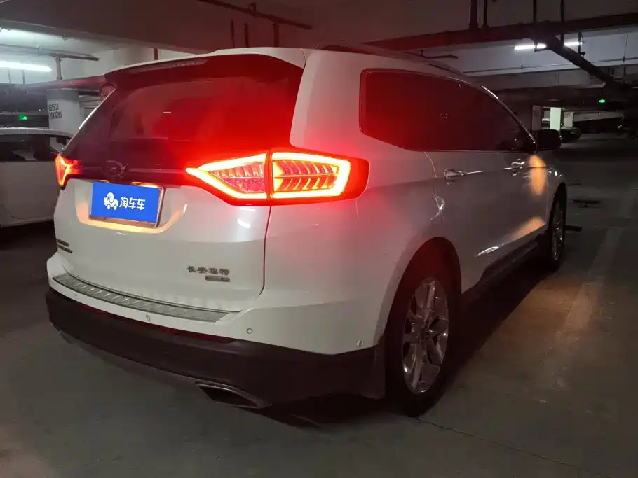 Ford Edge — миниатюра 3