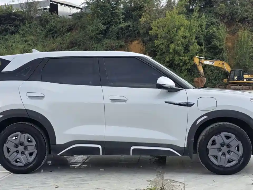 BYD Yuan UP — миниатюра 11