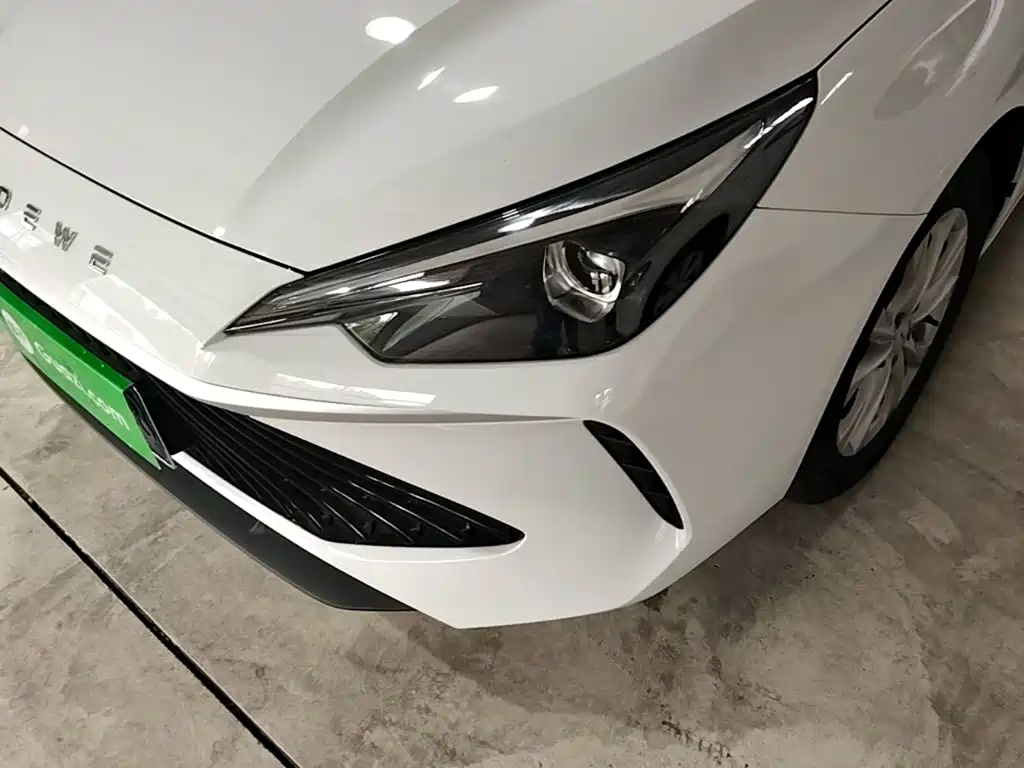 Roewe i5 — миниатюра 24