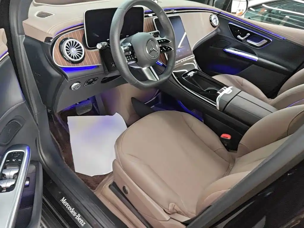 Mercedes-Benz EQE SUV — миниатюра 15