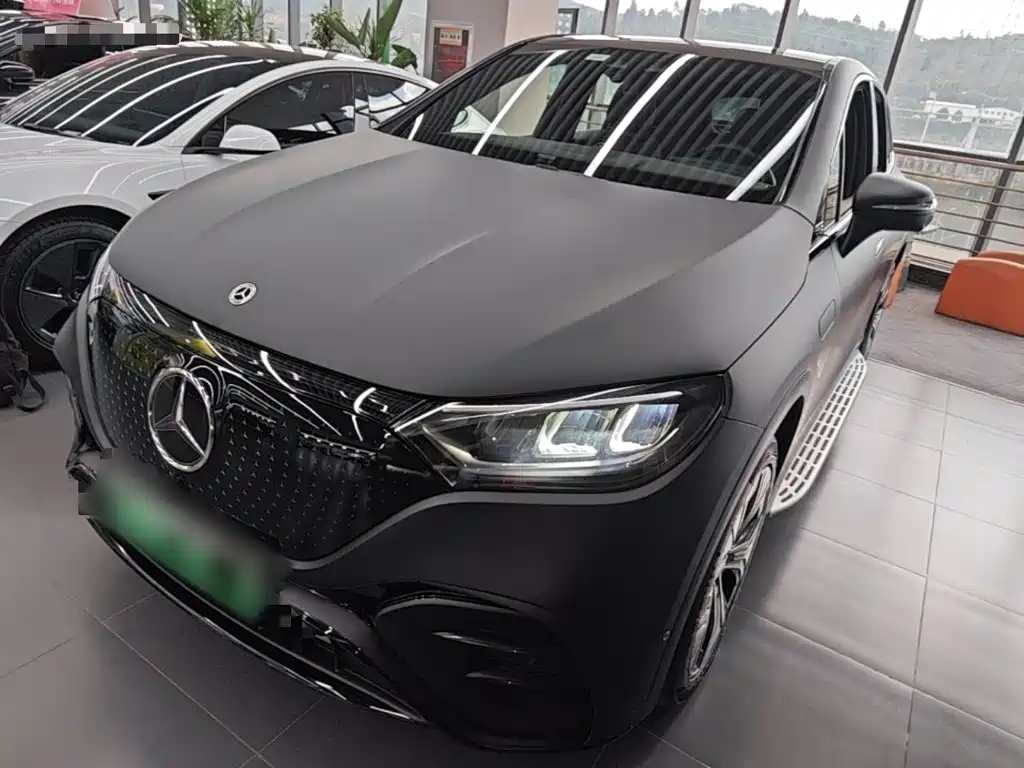 Mercedes-Benz EQE SUV
