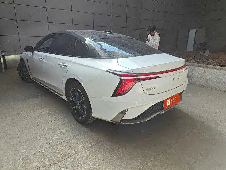 Hongqi Hongqi H6 — миниатюра 4