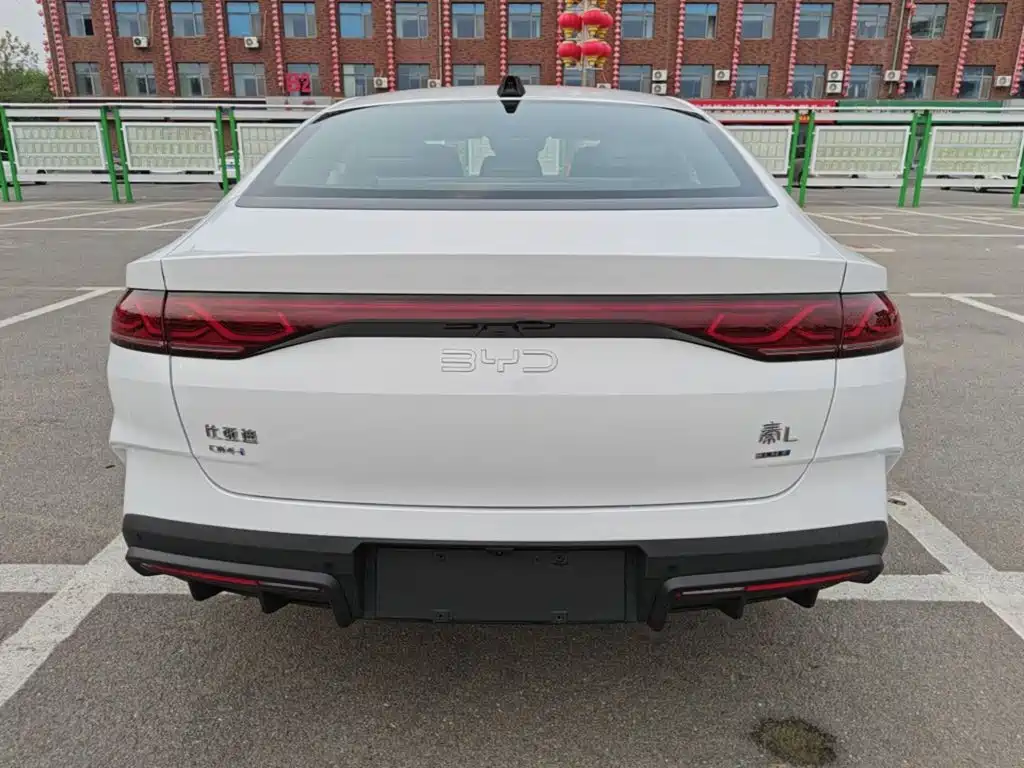 BYD Qin L — миниатюра 6