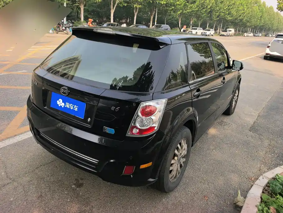 BYD e6 — миниатюра 3
