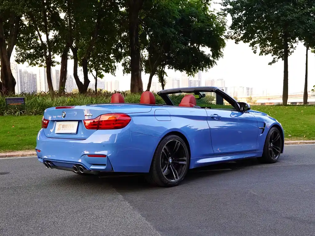 BMW M4 — миниатюра 13