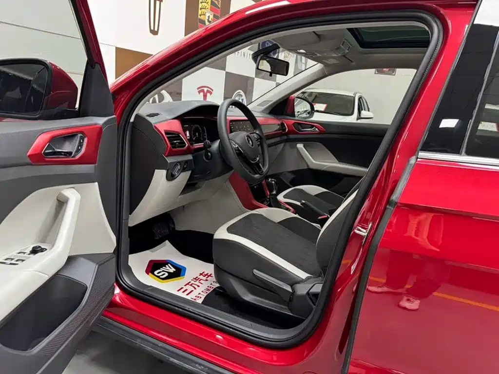 Volkswagen T-Cross — миниатюра 7