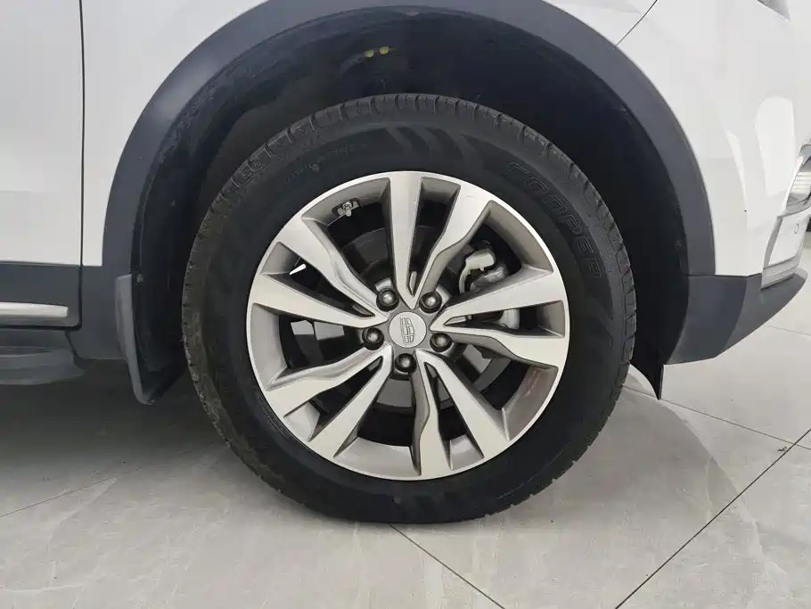 Geely Boyue — миниатюра 6