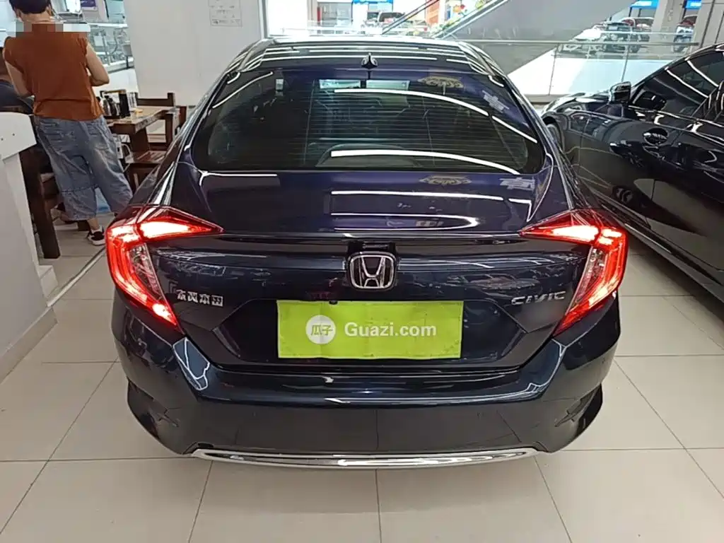 Honda Civic — миниатюра 6