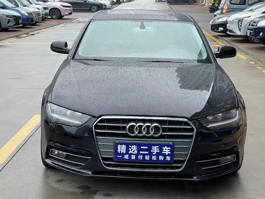Audi A4L 30 TFSI Auto Comfort Type, фото 2