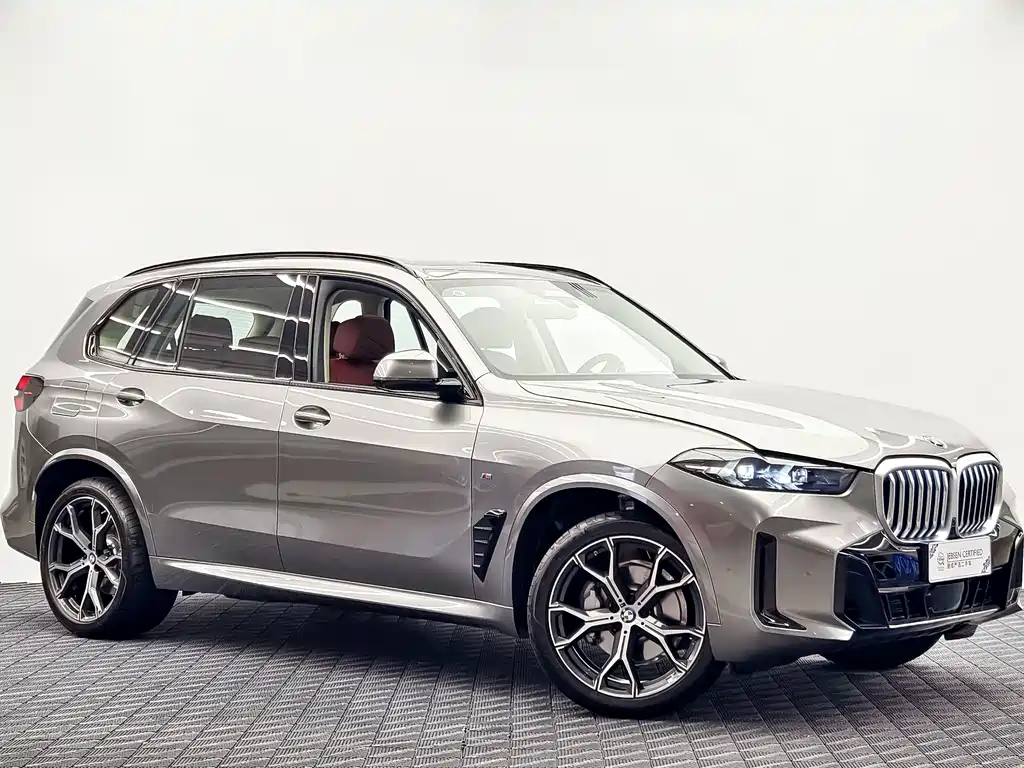 Заказать BMW X5 2026 года за 10 399 573 ₽  из Китая