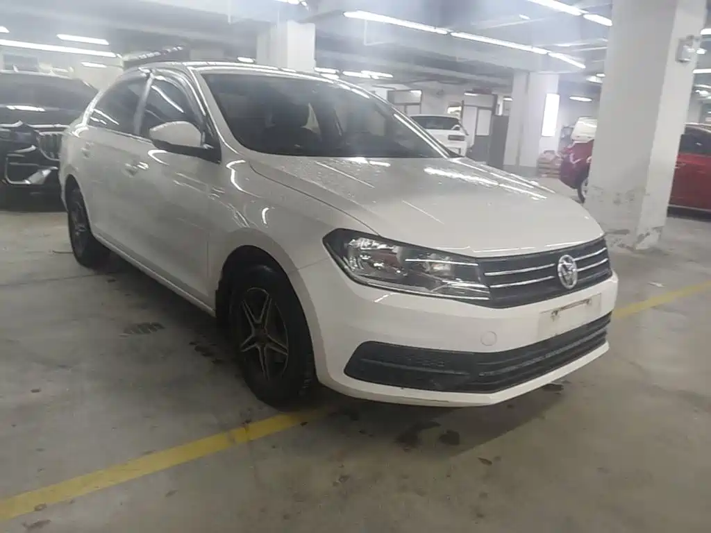 Volkswagen Santana — миниатюра 4