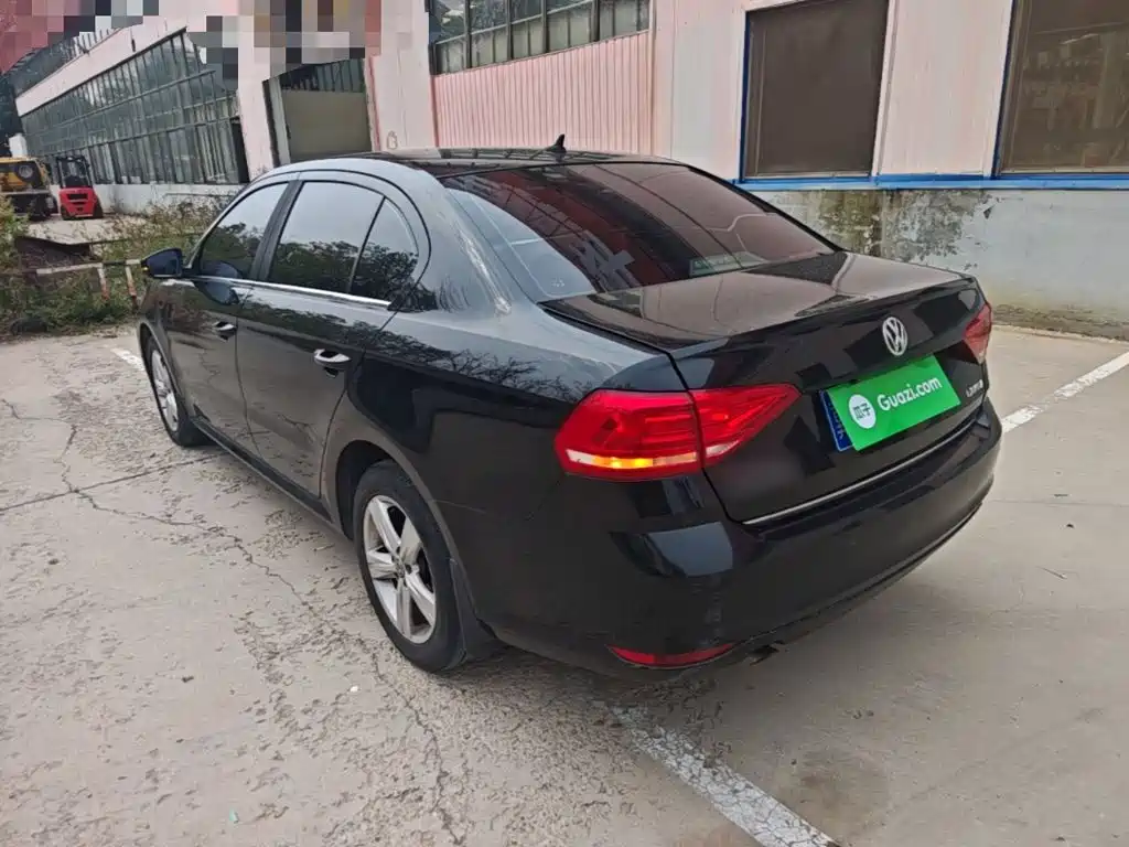Volkswagen Lavida — миниатюра 5
