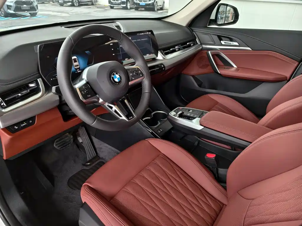 BMW X1 — миниатюра 6